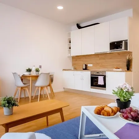 Residential Barona In Centre