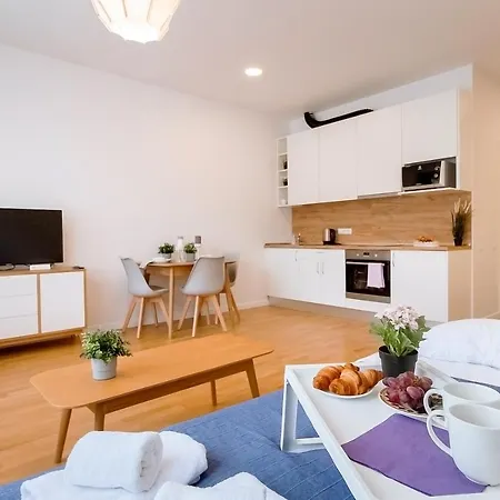 Residential Barona In Centre *