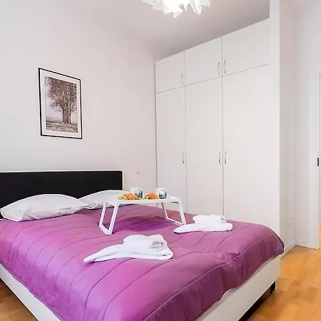 Residential Barona In Centre Apartmán