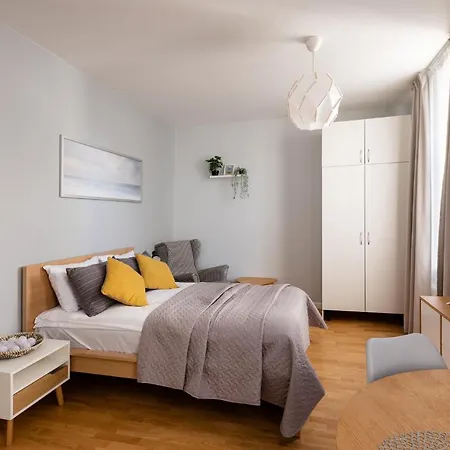 Residential Barona In Centre *