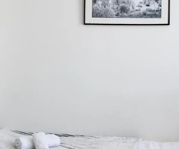 Residential Barona In Centre *