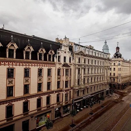 Residential Barona In Centre