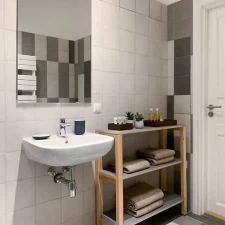 Residential Barona In Centre